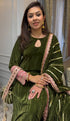 "Elegant Deep Green Velvet Festive Suit Set & Scallop Lace Dupatta"